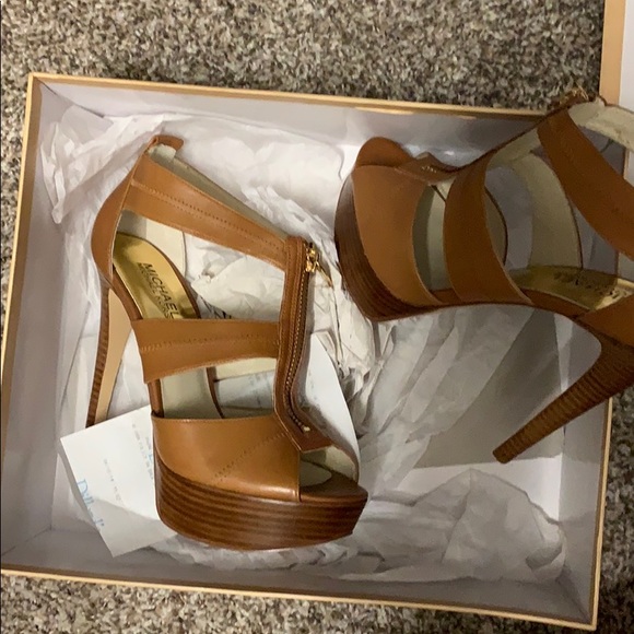 Sold - Picture 4 of 4